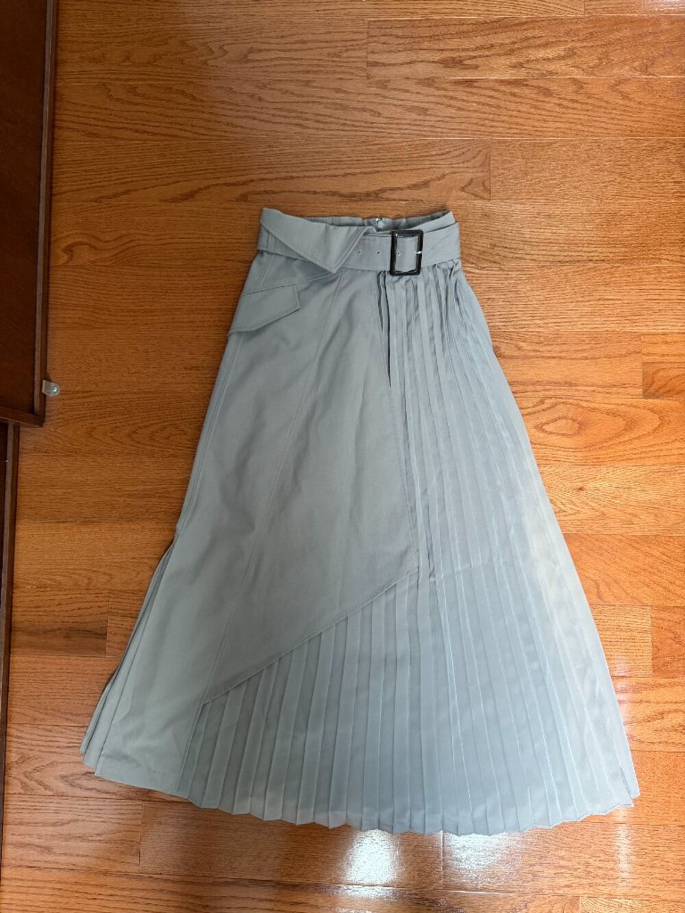 Japanese Branded Vintage Pleated Buckle Maxi Skirt